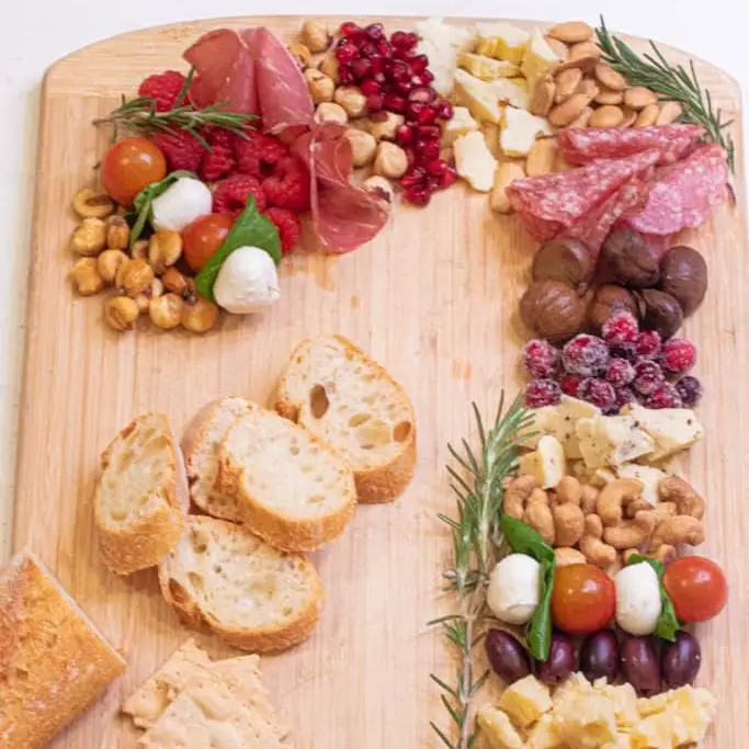20 Festive Christmas Charcuterie Board Ideas 2 image 1