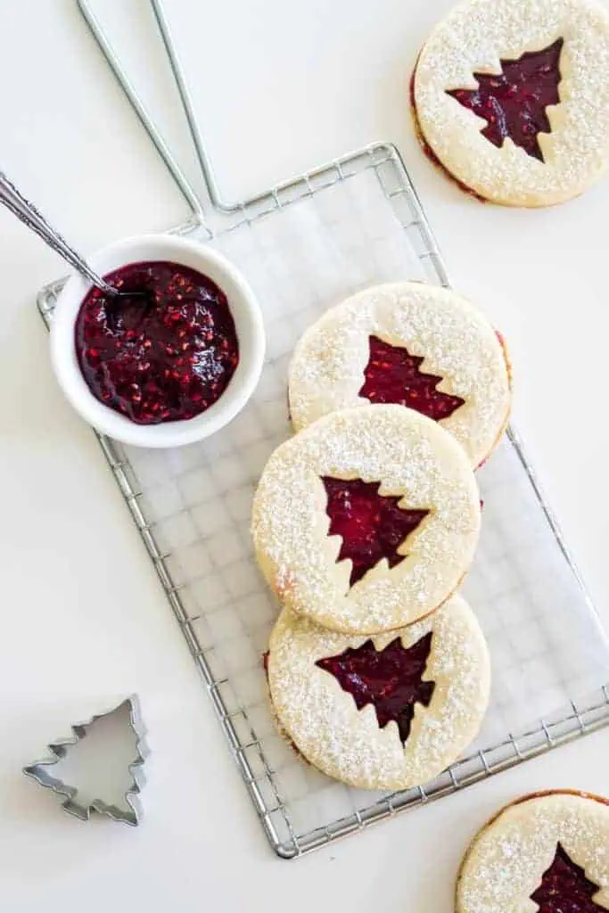 30 Easy Christmas Cookies Recipes Everyone Will Love 14 image 13