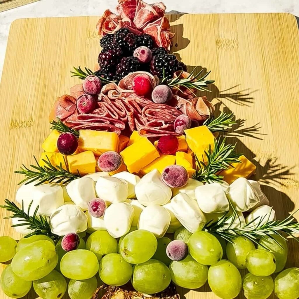 20 Festive Christmas Charcuterie Board Ideas 6 image 17